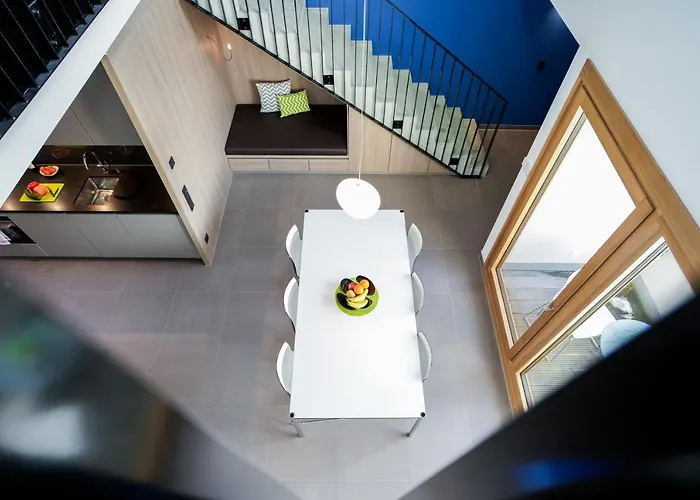 Max Lodging Serviced Apartments