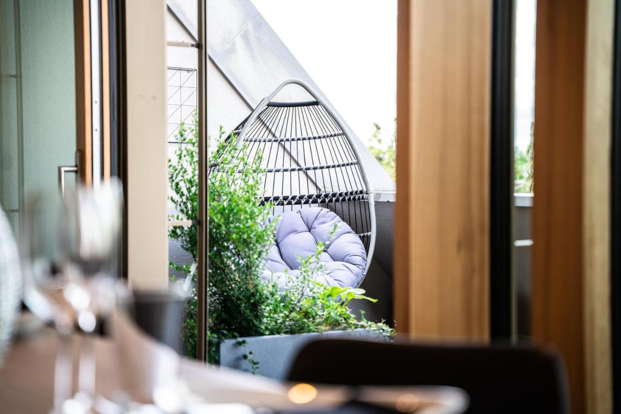 Max Serviced Apartment
