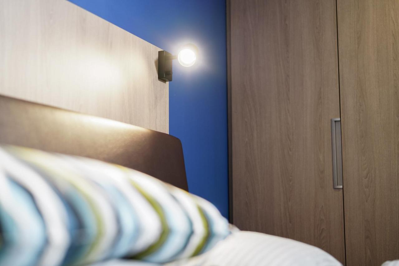 Max Serviced Apartment