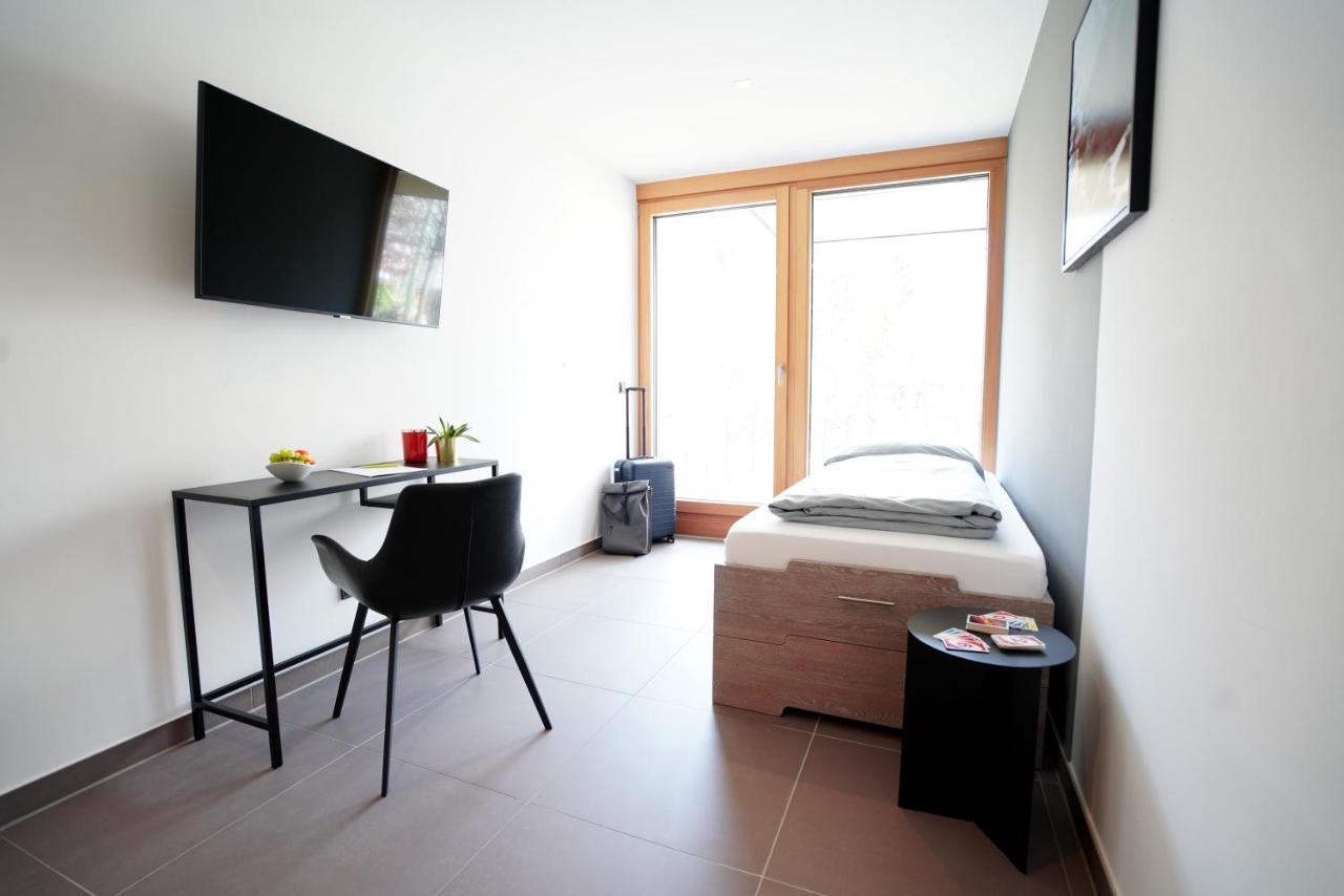 Max Serviced Apartment