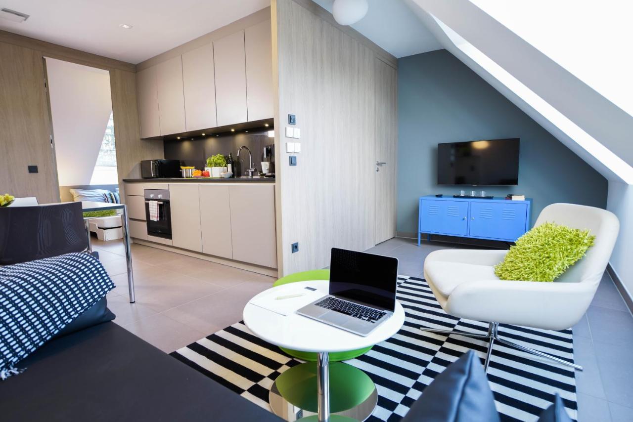 Max Serviced Apartment