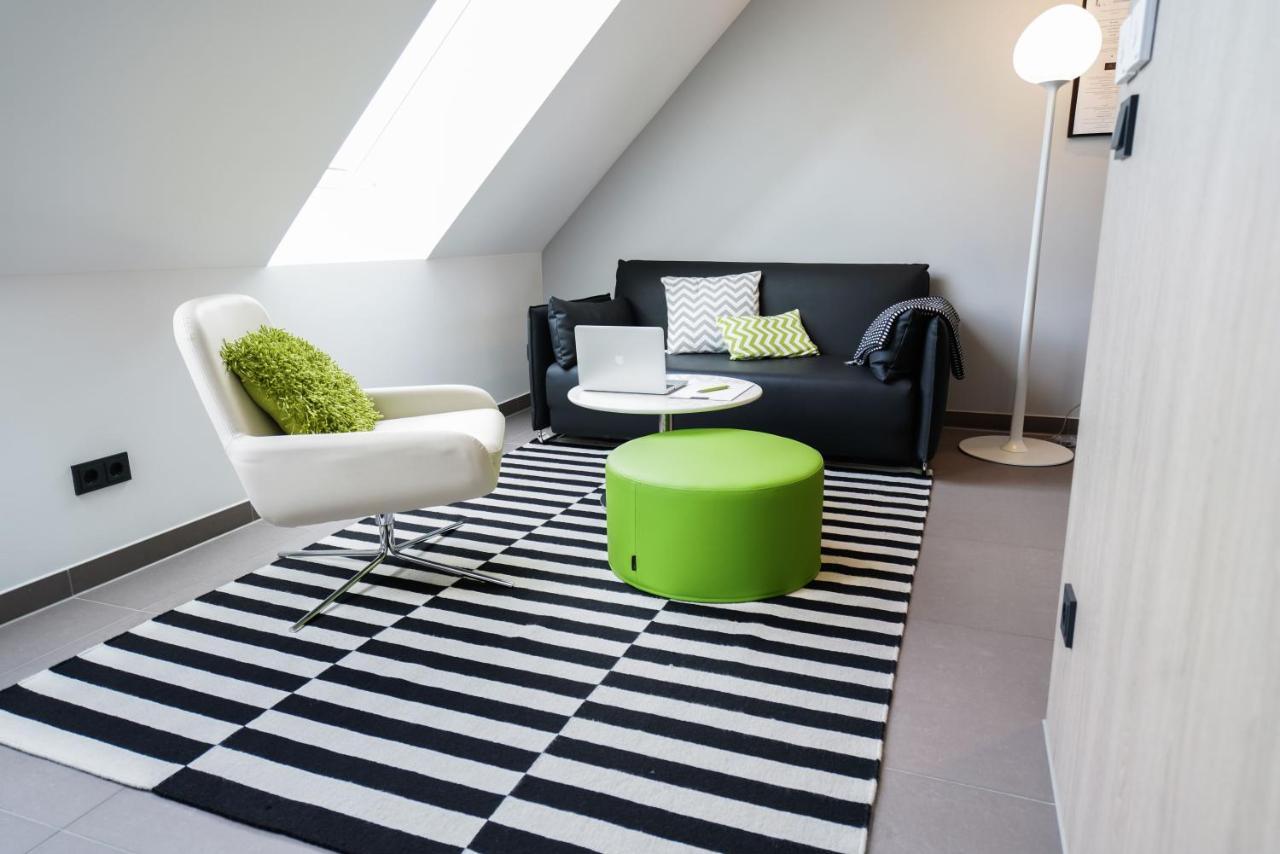 Max Serviced Apartment