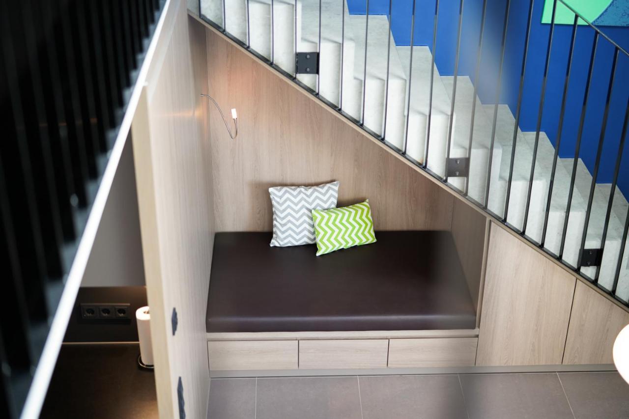 Max Serviced Apartment